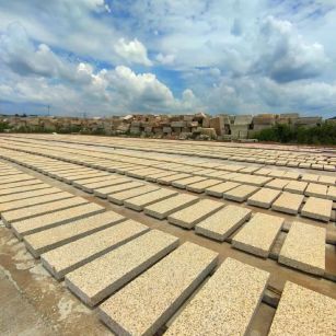 滁州 黄金麻花岗岩荔枝面地铺石防护中