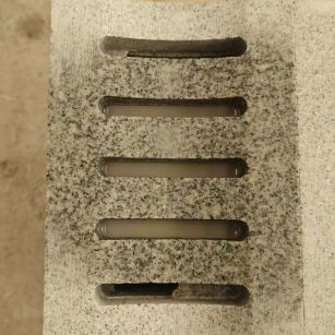 滁州 芝麻白拉丝面花岗岩U型开槽排水槽