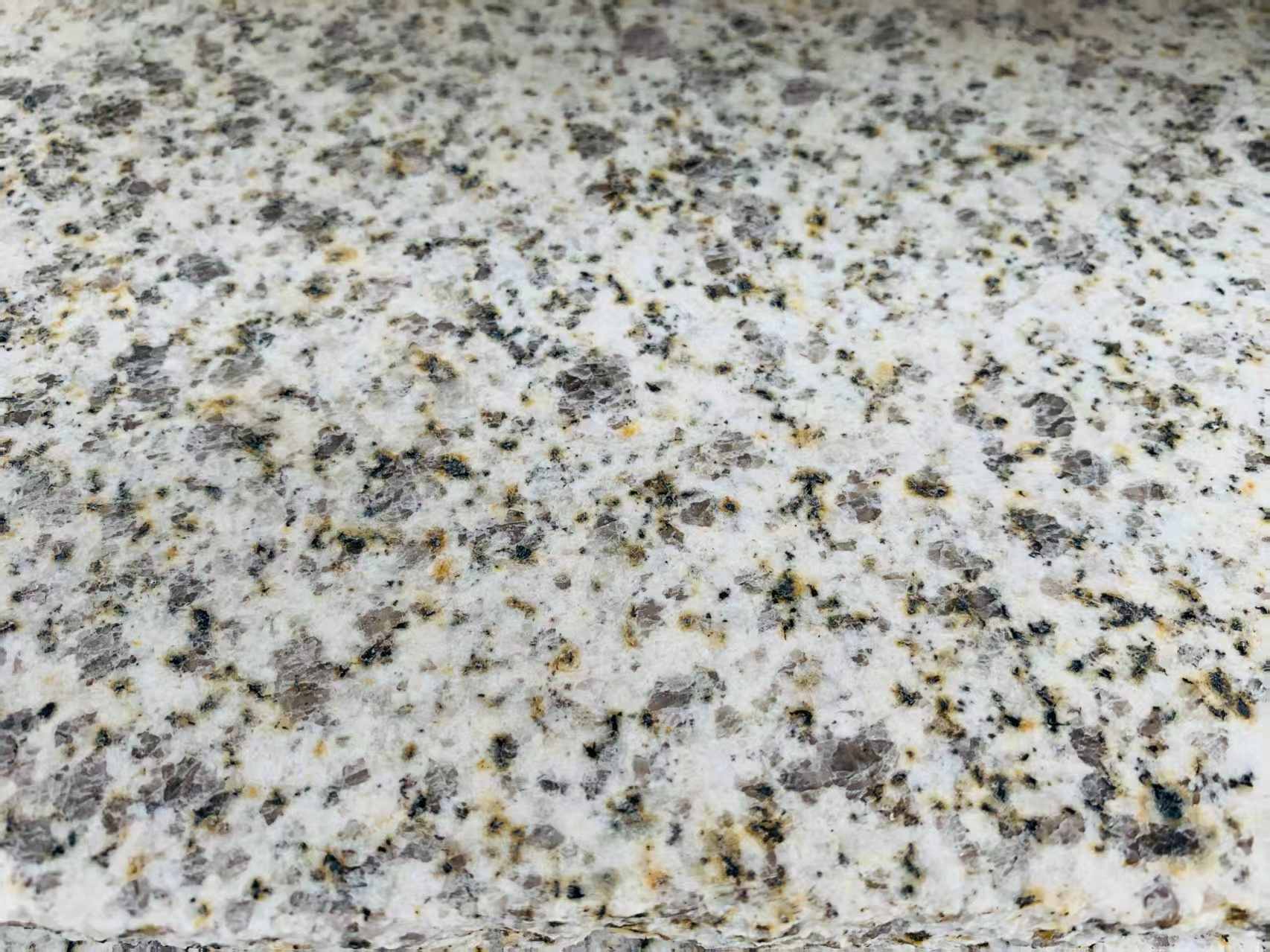 滁州 黄金麻花岗岩石材浅黄光面