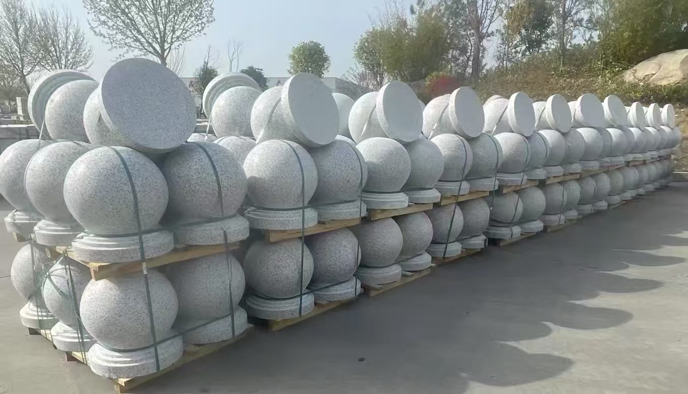 滁州 白麻花岗岩石材圆球，石球，挡车球，隔离球，景观石球，风水球等