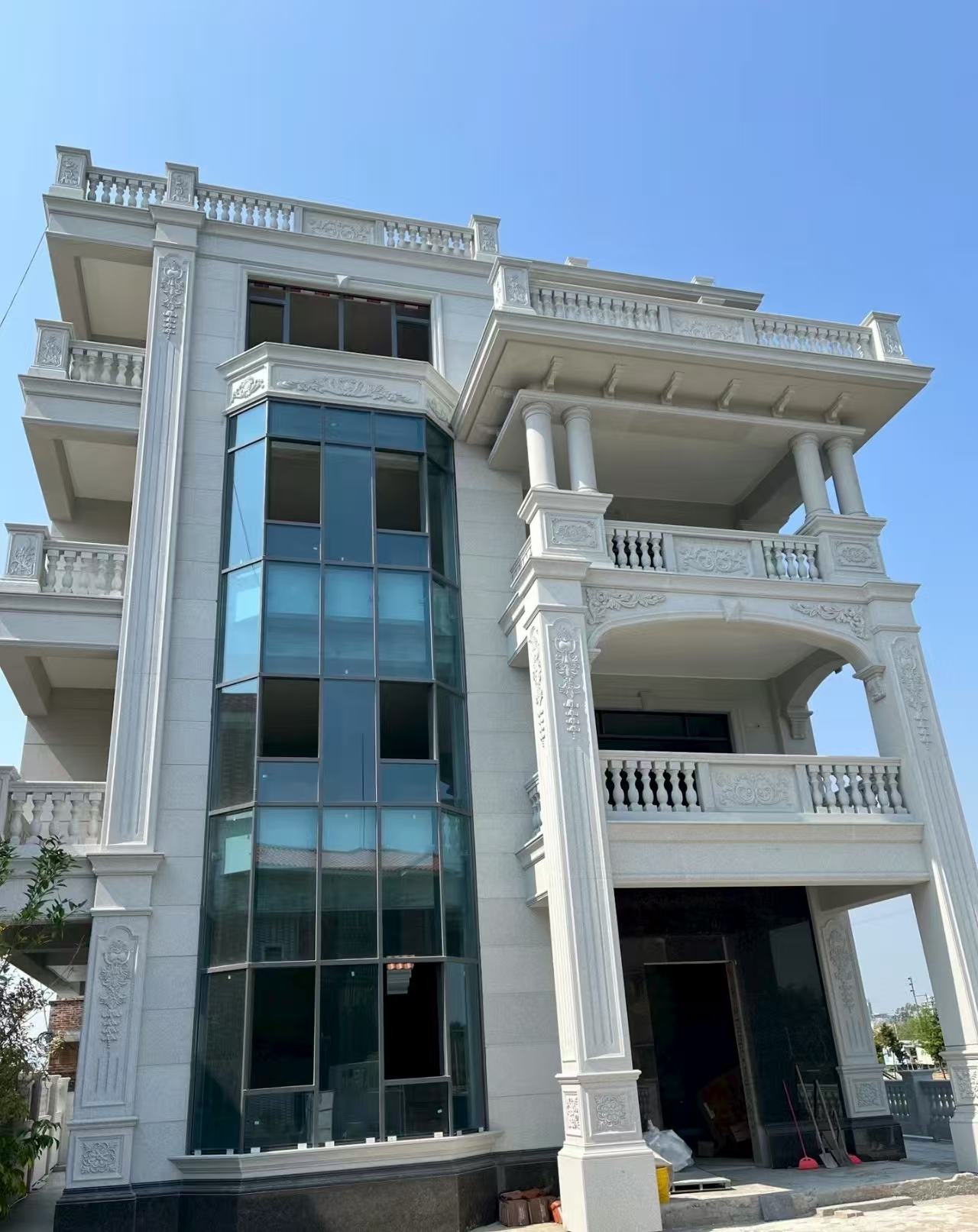 滁州 白麻花岗岩别墅外墙干挂效果展示