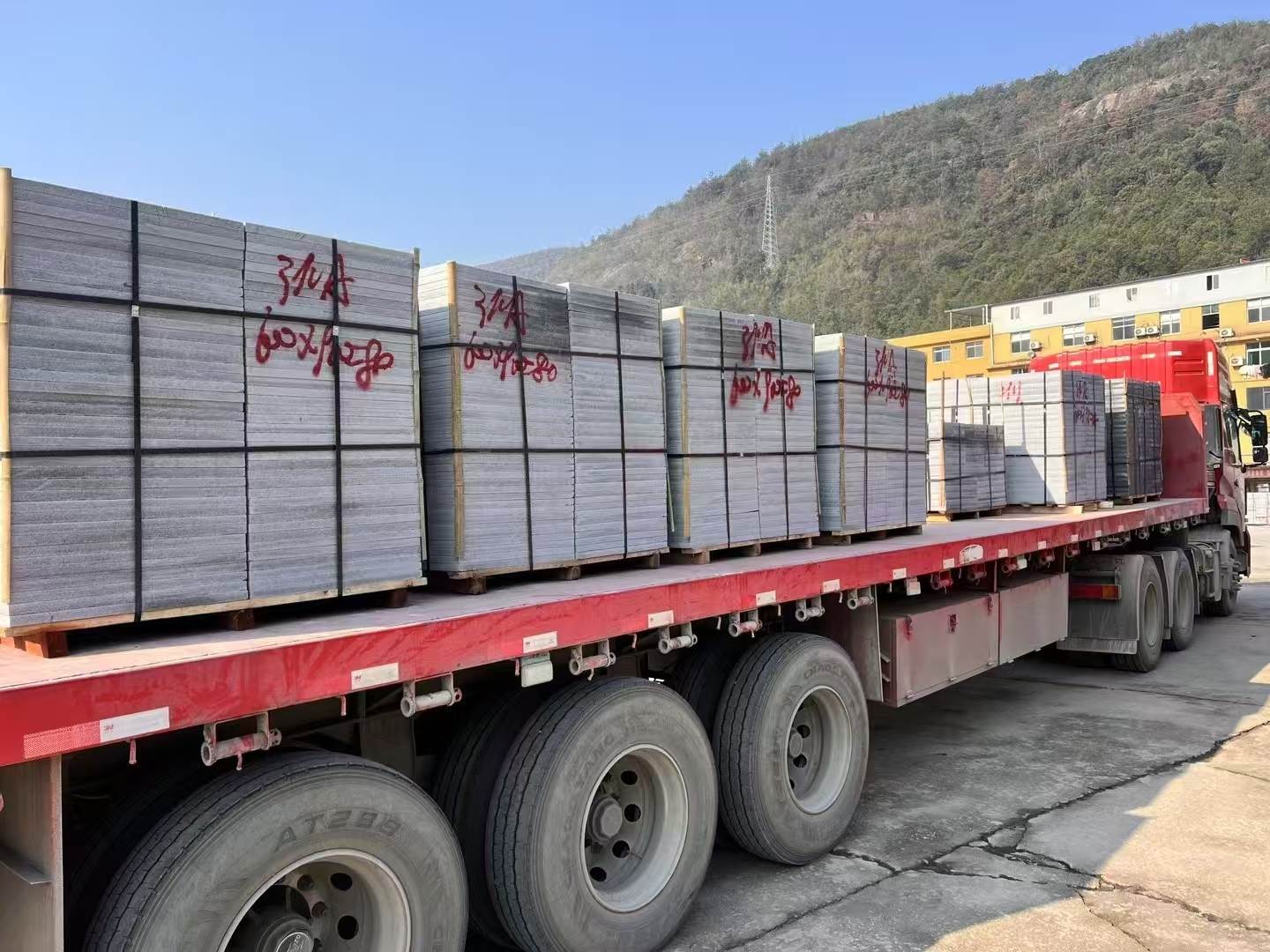 滁州 芝麻灰地铺石出货日常