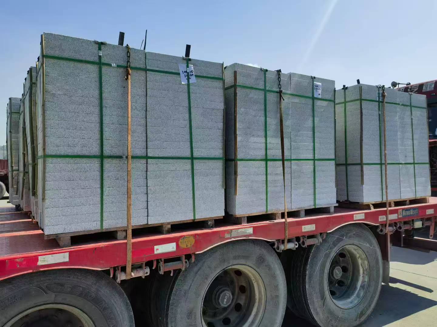 滁州芝麻白花岗岩出货日常地铺石