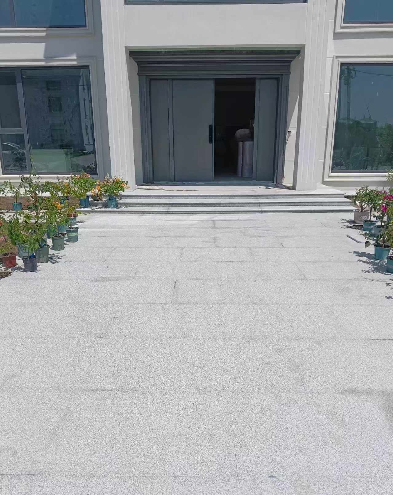 滁州 芝麻白花岗岩地铺石地面铺装