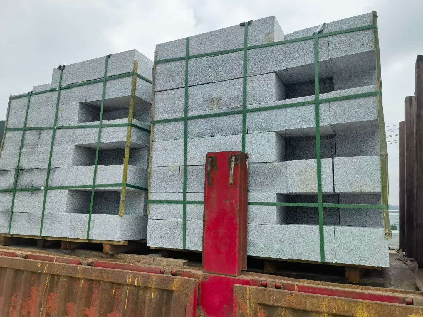 滁州 芝麻白花岗岩路沿石，平石，路侧石，马路牙子，路缘石，立缘石，平缘石等