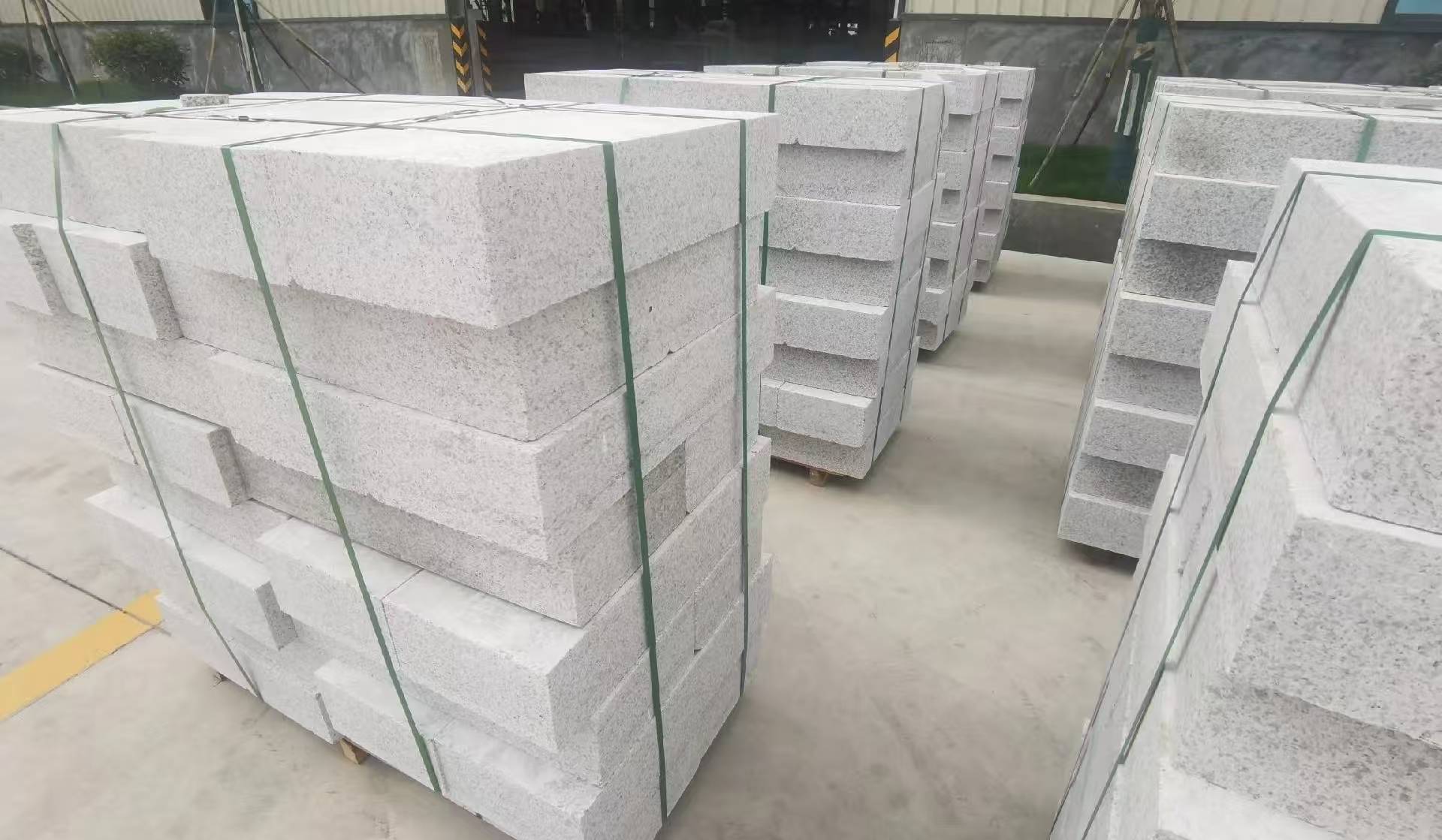 滁州 白麻花岗岩路沿石，立缘石，平缘石，路牙石，道牙石，马路牙子等