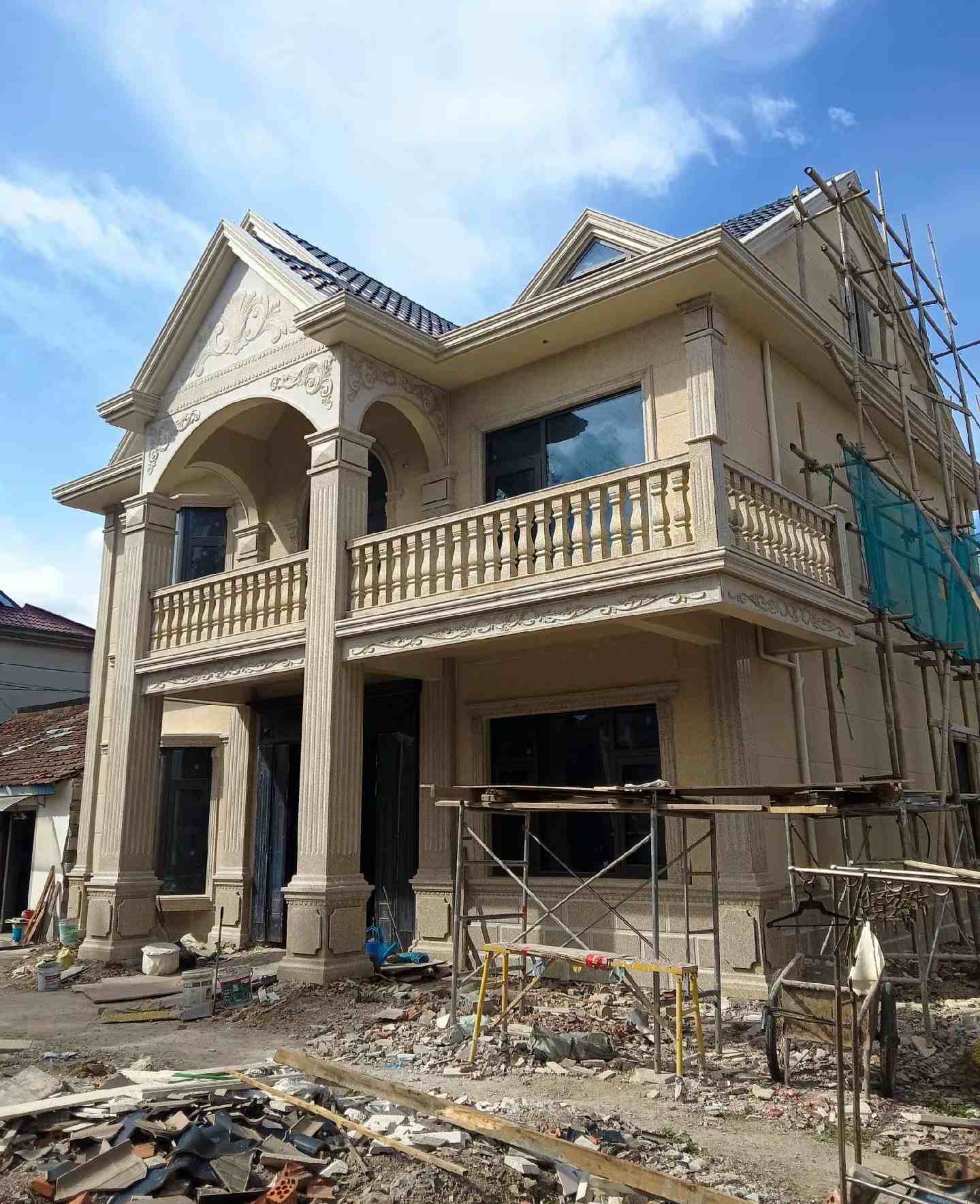 滁州 黄金麻花岗岩石材私人别墅雕花门楼柱阳台栏杆