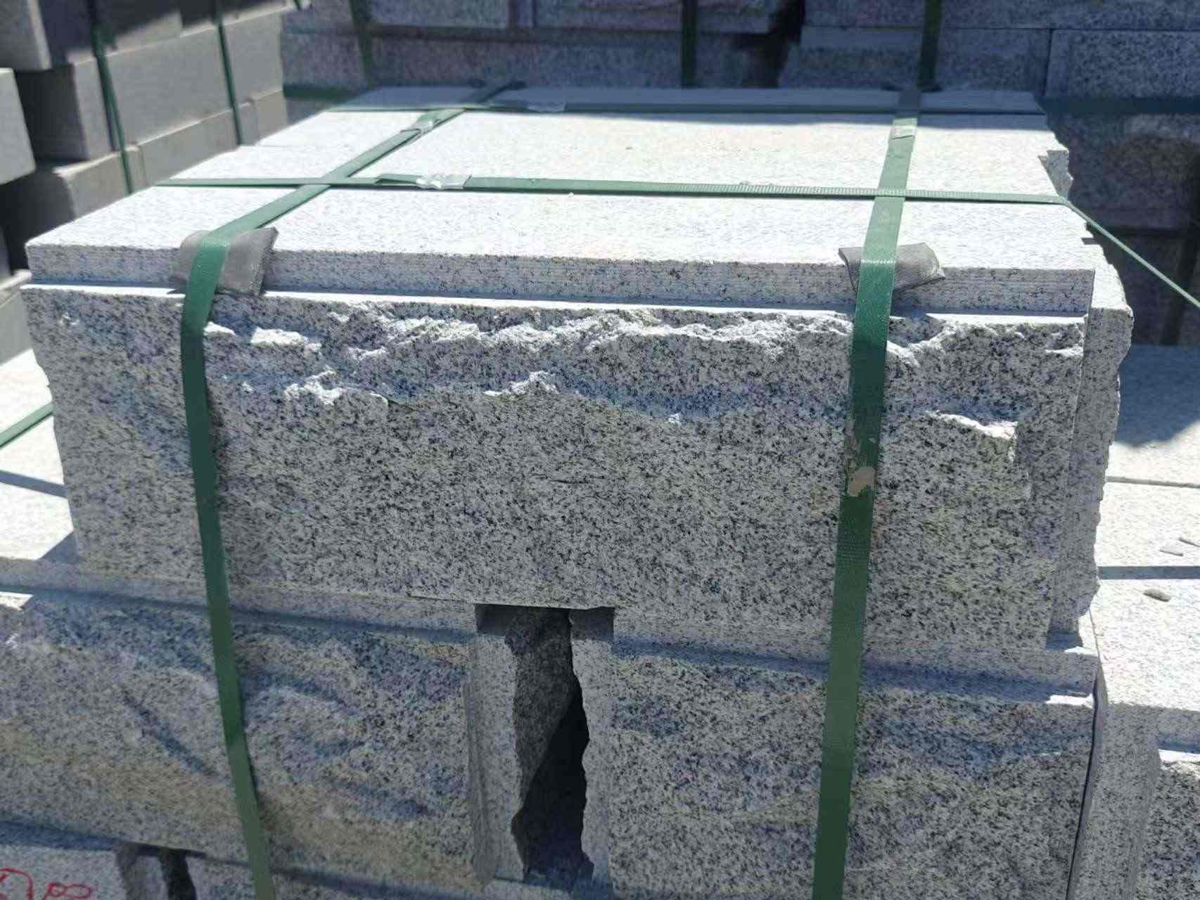 滁州 芝麻白花岗岩自然面成品